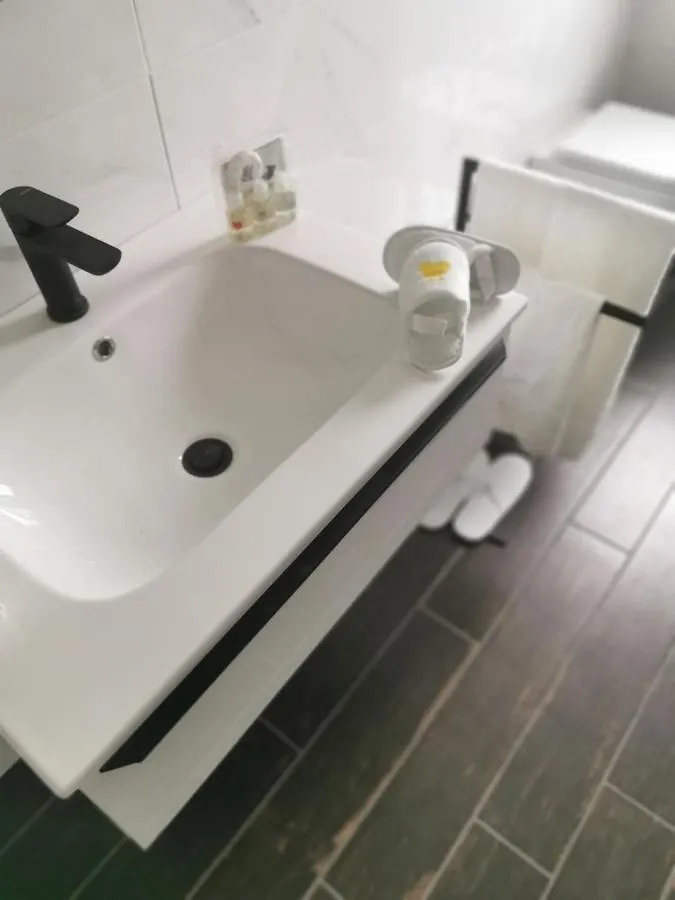 B&B Riva Del Gallo Tresigallo Bed & Breakfast