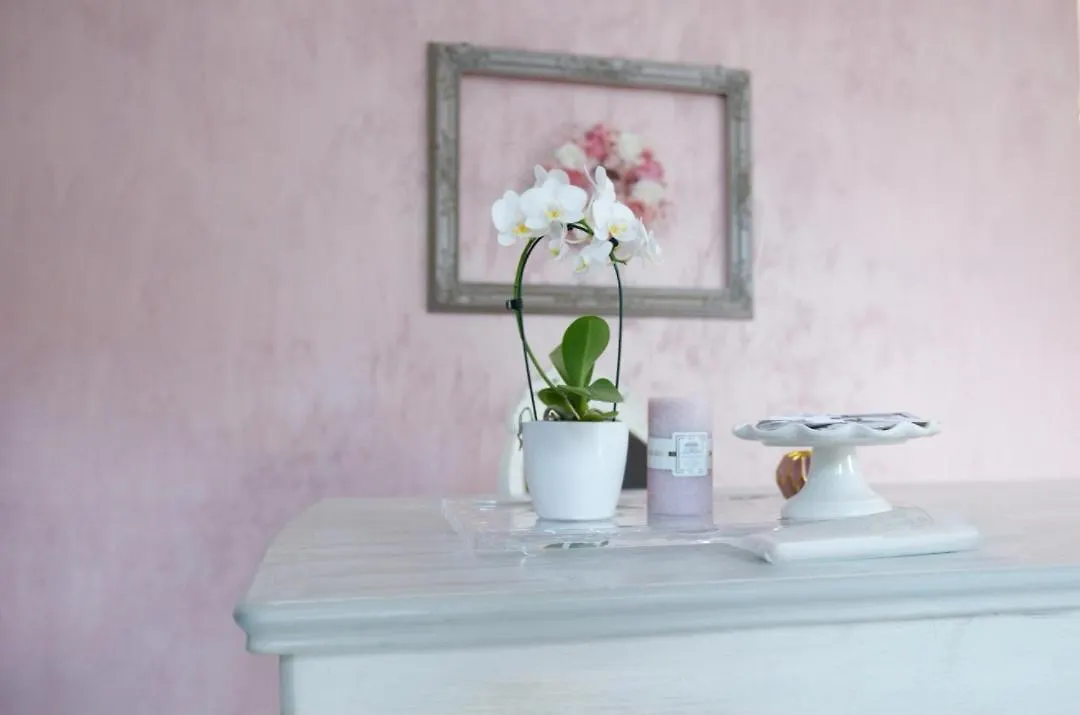 B&B Riva Del Gallo Tresigallo Bed & Breakfast