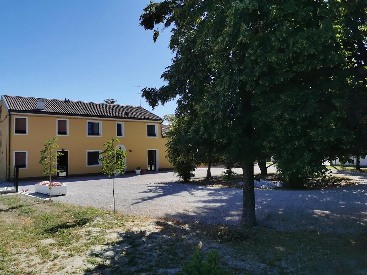 B&B Riva Del Gallo Tresigallo Italy